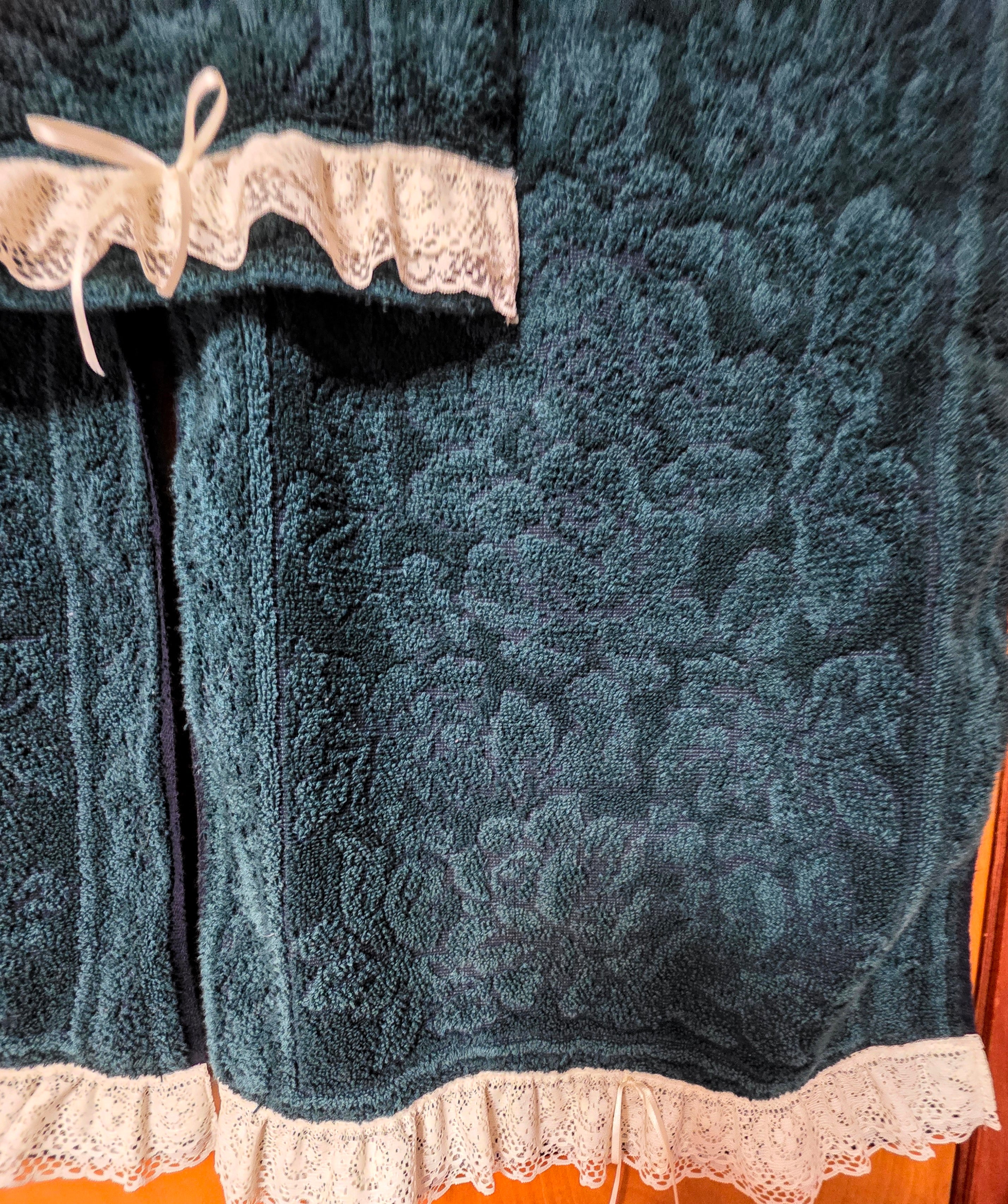 Vintage Hunter Green Lace Trim Hand Towels Washcloth Set Bows Bath 3 Pc