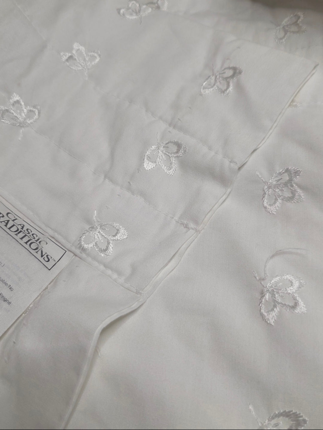 Classic Traditions JCPenney White Embroidered Curtain Set 2 Panels & Valance