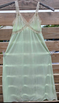 Vintage Miss Elaine Mint Green Nylon Nightgown Lace Trim Women's Medium USA Sleepwear