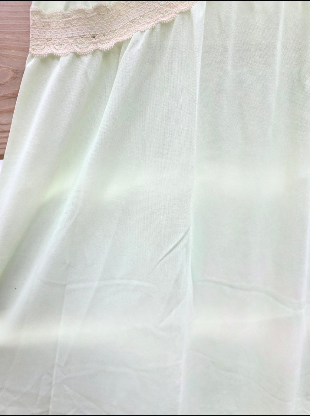 Vintage Miss Elaine Mint Green Nylon Nightgown Lace Trim Women's Medium USA Sleepwear
