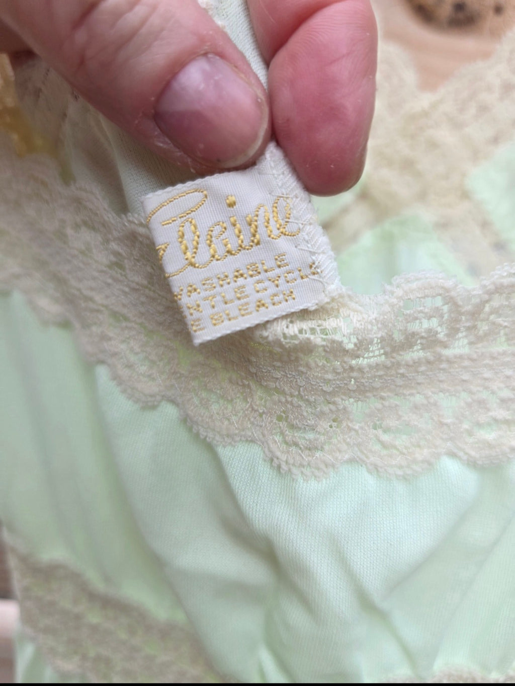 Vintage Miss Elaine Mint Green Nylon Nightgown Lace Trim Women's Medium USA Sleepwear